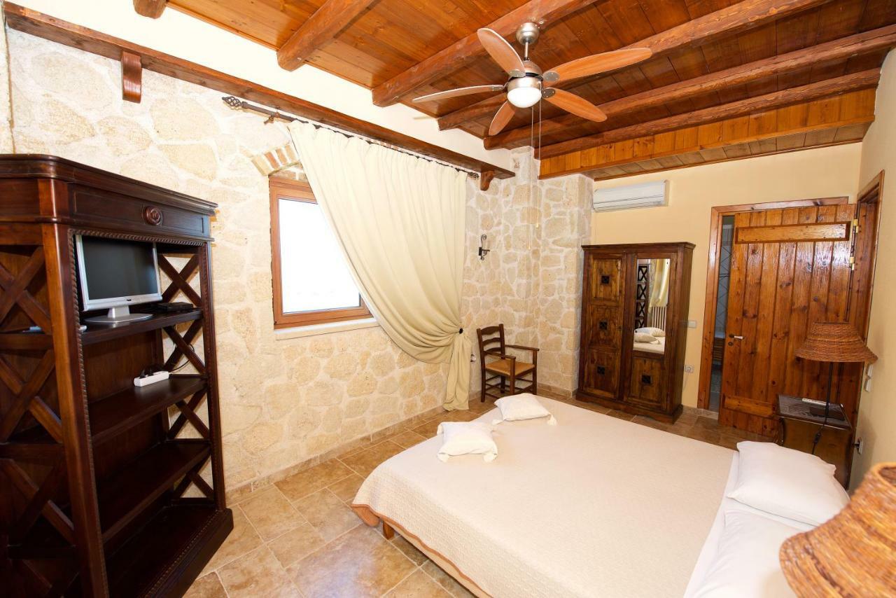 Villa Petrino Halikounas Екстер'єр фото